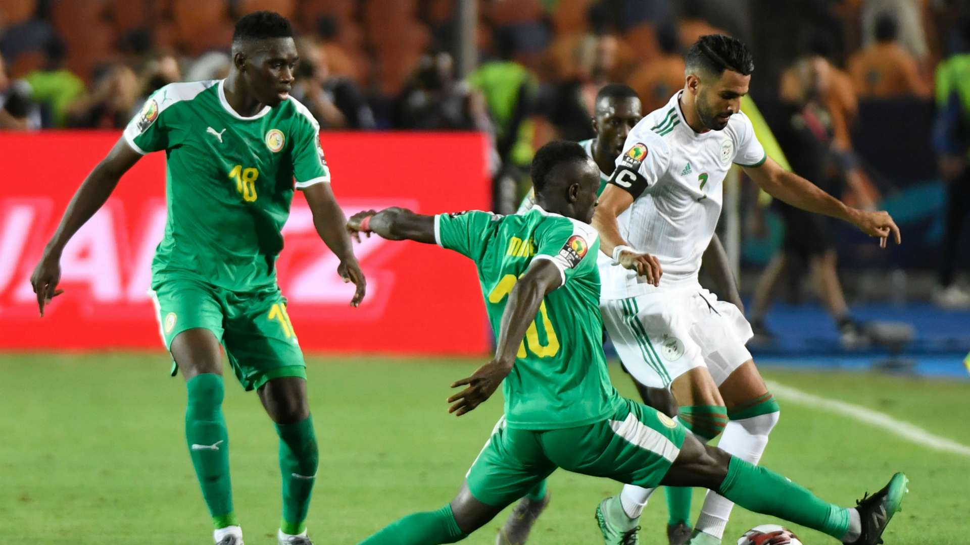 riyad-mahrez-sadio-mane-ismaila-sarr-algeria-vs-senegal_1ifwb68x53eex1aml4z8zdgdtn