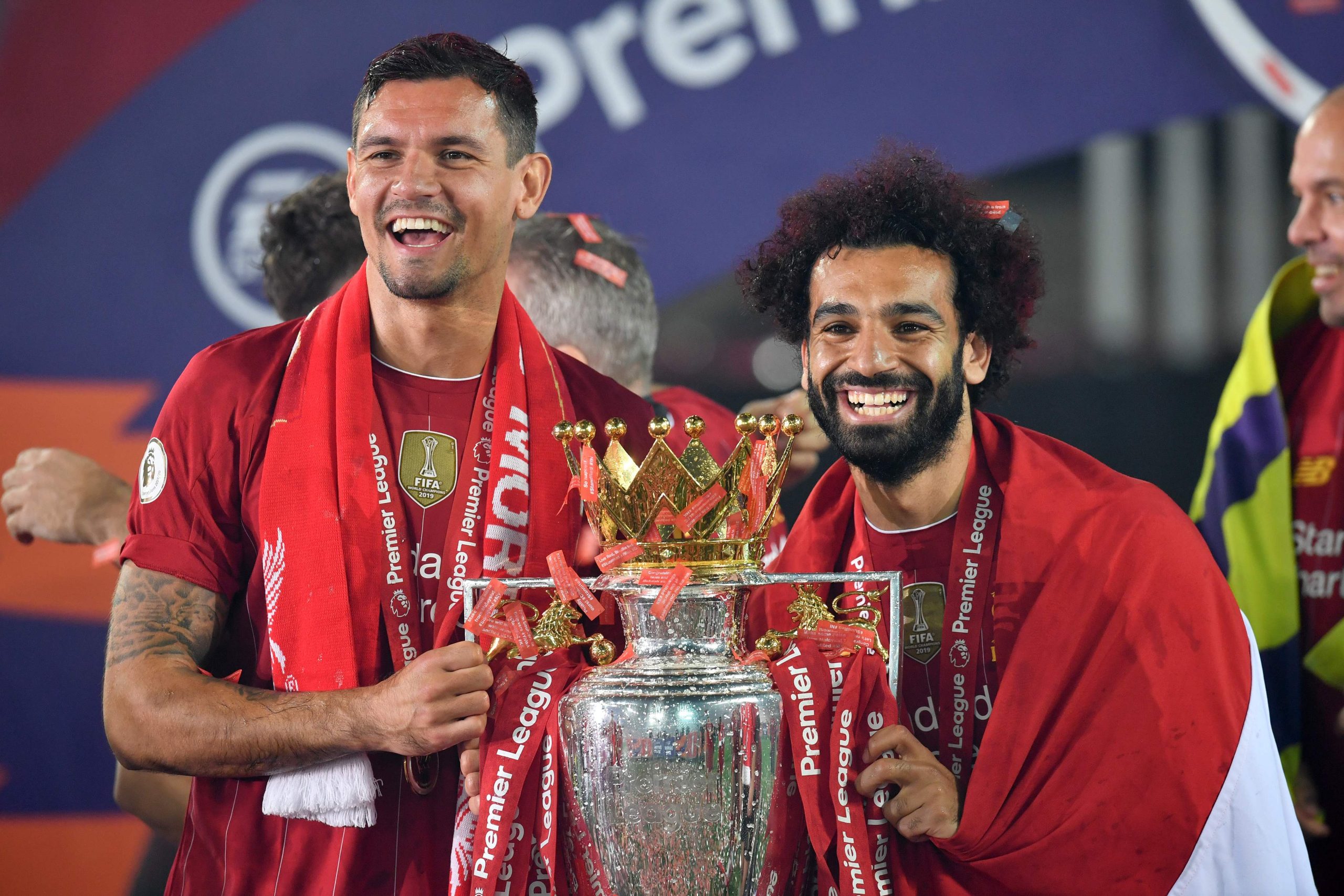 FBL-ENG-PR-LIVERPOOL-CHELSEA-TROPHY