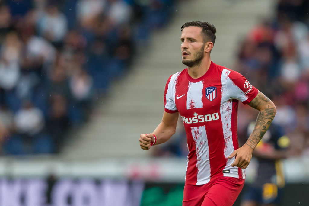 SALZBURG, AUSTRIA - JULY 28: (BILD ZEITUNG OUT) Saul Niguez of Atletico Madrid Looks on during the Pre-Season Friendly match between FC Red Bull Salzburg and Atletico Madrid at Red Bull Arena on July 28, 2021 in Salzburg, Austria. (Photo by Harry Langer/DeFodi Images via Getty Images)