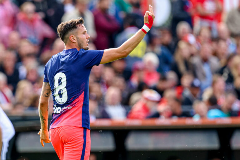 ROTTERDAM, NETHERLANDS - AUGUST 8: Saul Niguez of Atletico Madrid during the Preseason Friendly Match match between Feyenoord and Atletico Madrid at De Kuip on August 8, 2021 in Rotterdam, Netherlands (Photo by Herman Dingler/BSR Agency/Getty Images)