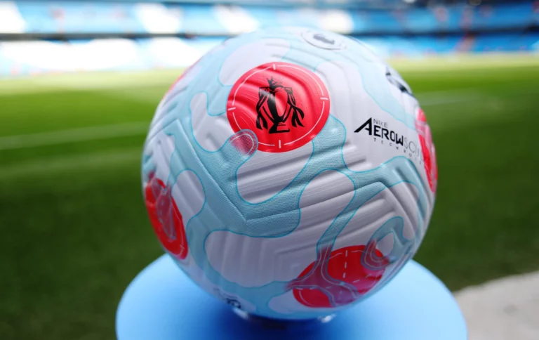 Premier League ball Fabio Carvalho Fulham