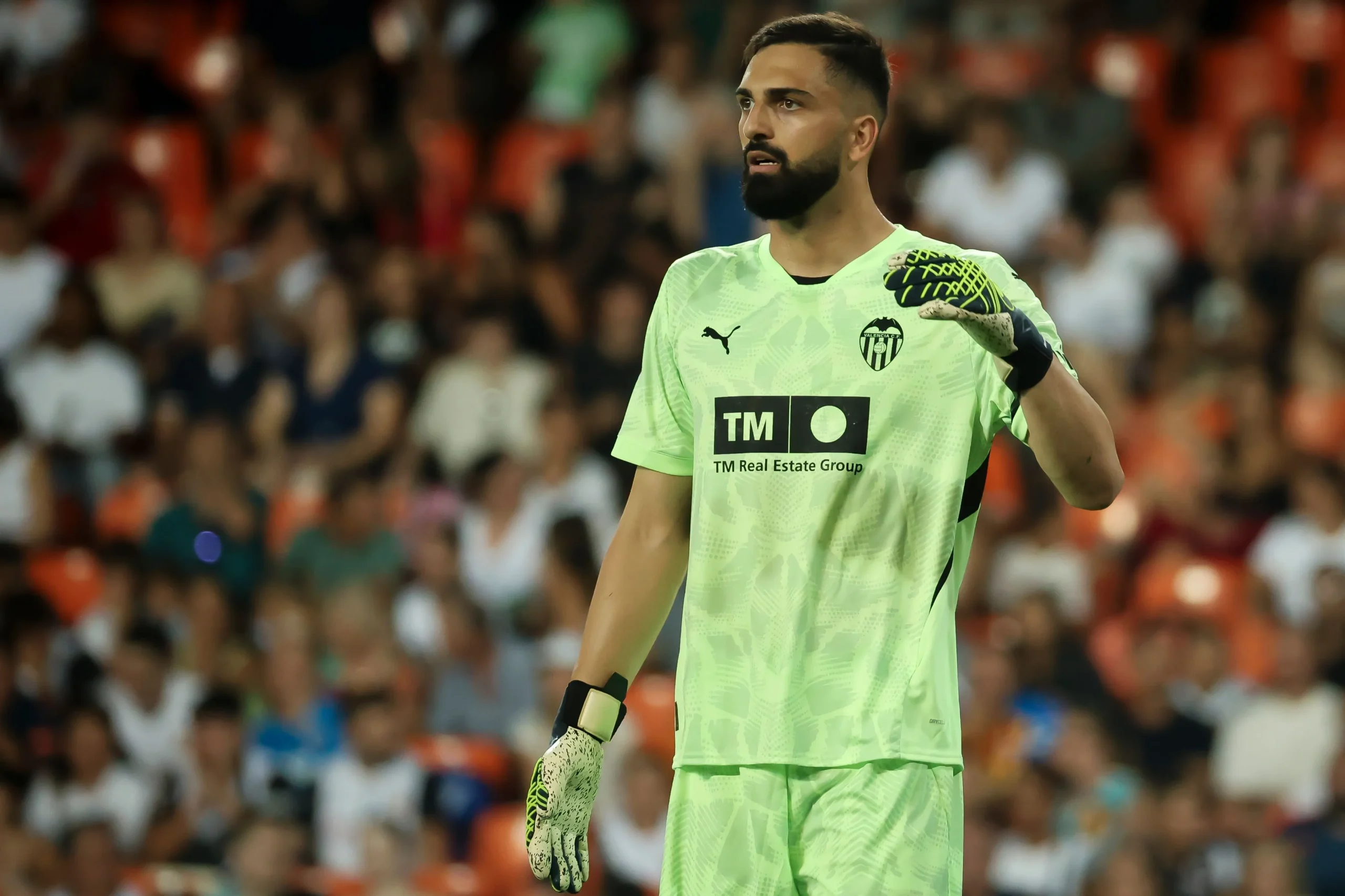 giorgi-mamardashvili-valencia-cf-playing-924549728