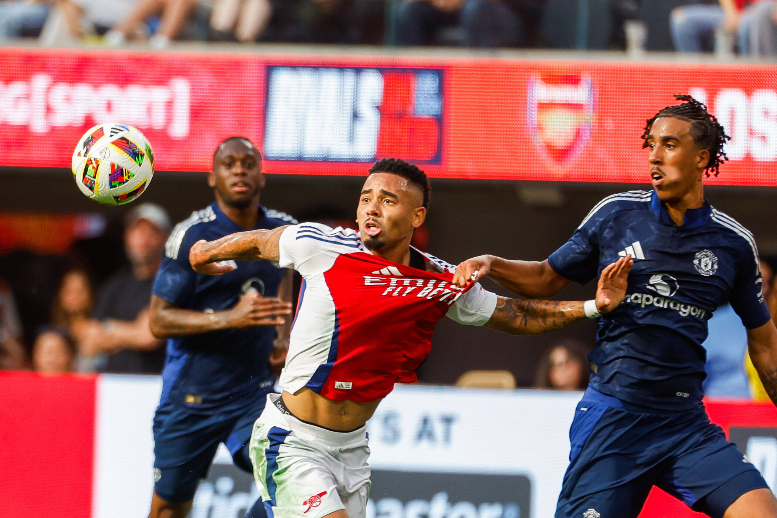 July 27, 2024, Los Angeles, California, United States: Arsenal s Gabriel Jesus (L) and Manchester United, ManU s Leny Yo