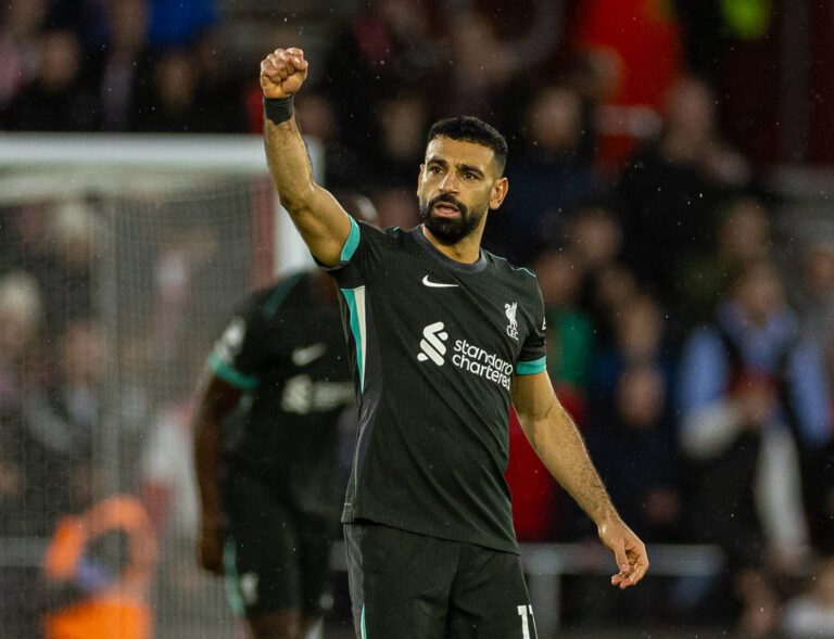Football - FA Premier League - Southampton FC v Liverpool FC SOUTHAMPTON, ENGLAND - Sunday, November 24, 2024: Liverpool