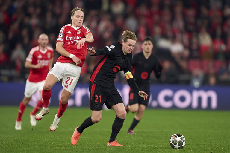 SL Benfica v FC Barcelona - UEFA Champions League 2024/25 Round of 16 First Leg