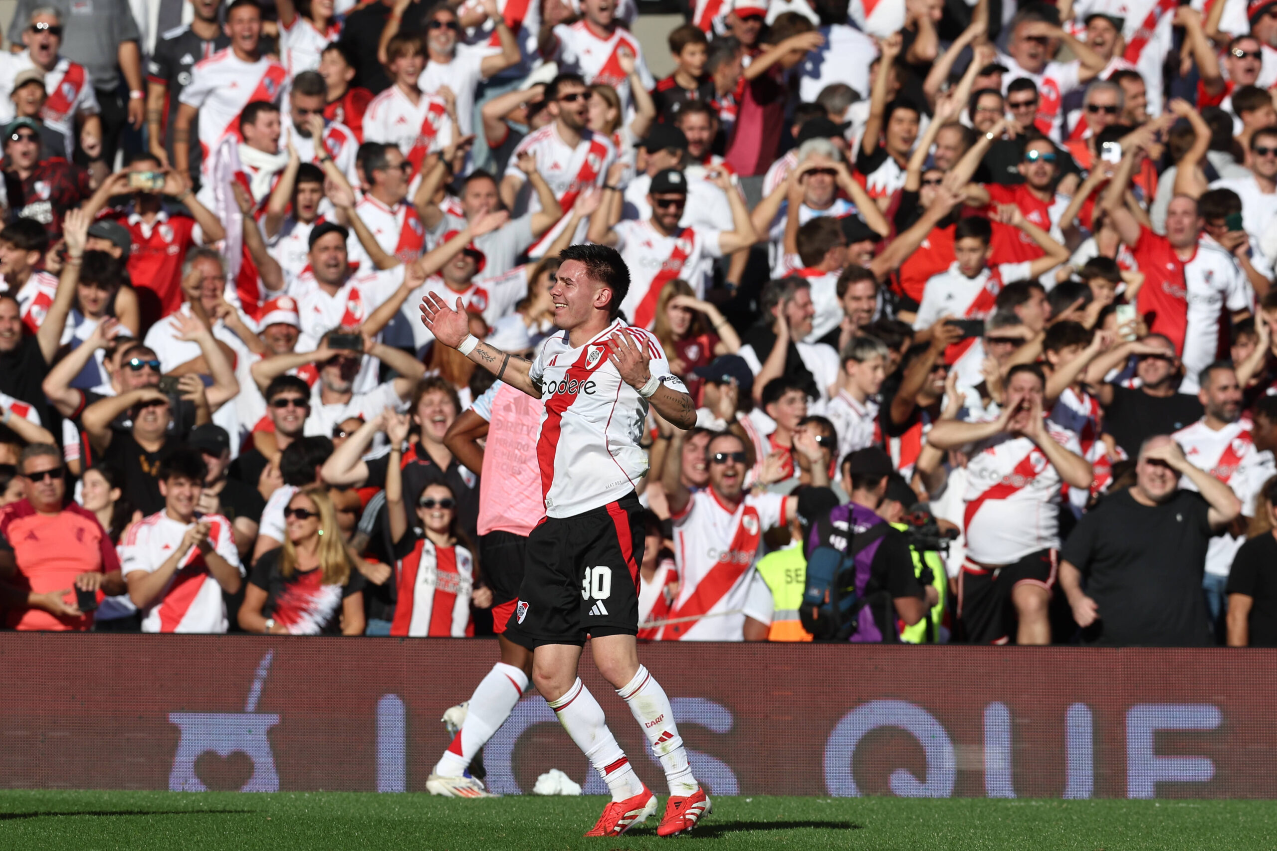 River Plate s midfielder Franco Mastantuono (C) celebrates after scoring the teams first goal against Boca Juniors duri