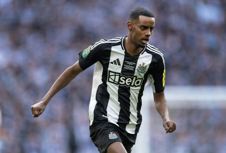 Liverpool officially announce the signing of Alexander Isak (Credits: Imago Images)